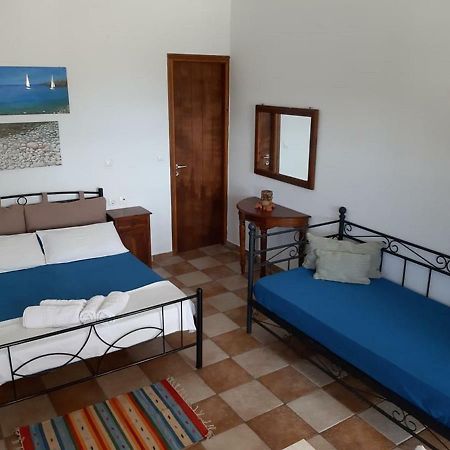 Motivo Apartment Kastron  Luaran gambar