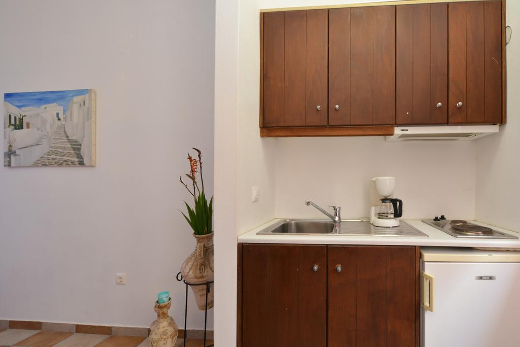 Motivo Apartment Kastron  Luaran gambar