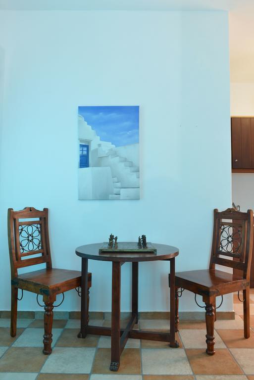 Motivo Apartment Kastron  Luaran gambar