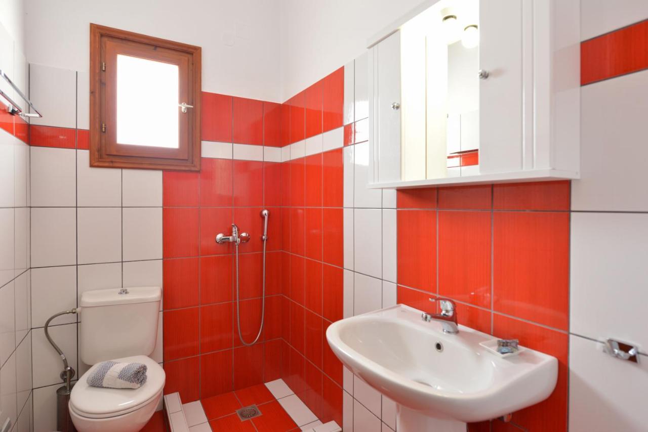 Motivo Apartment Kastron  Luaran gambar
