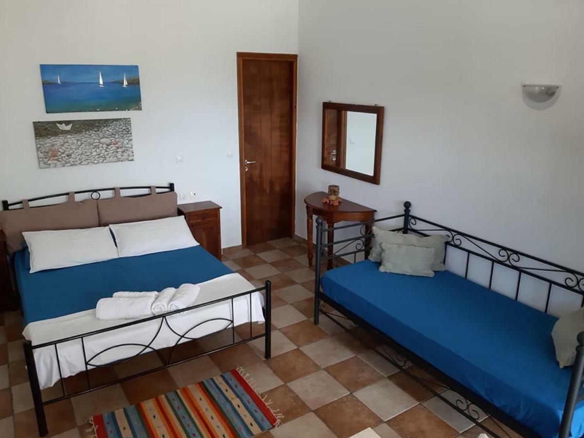 Motivo Apartment Kastron  Luaran gambar