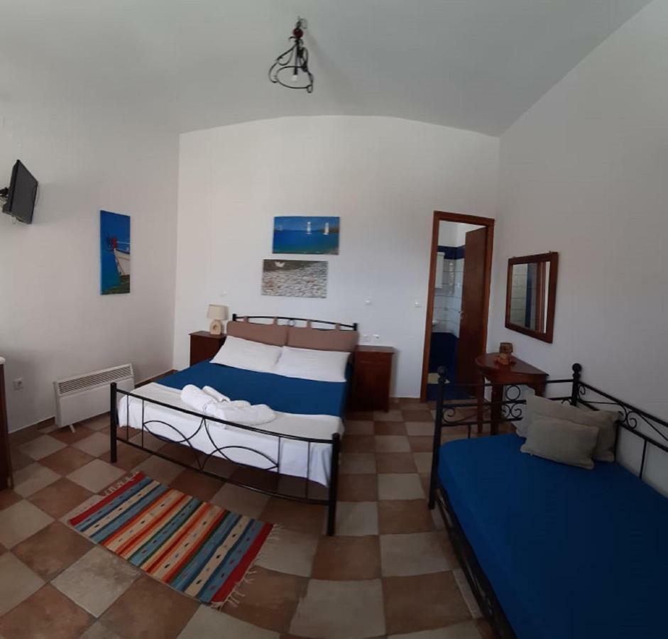 Motivo Apartment Kastron  Luaran gambar